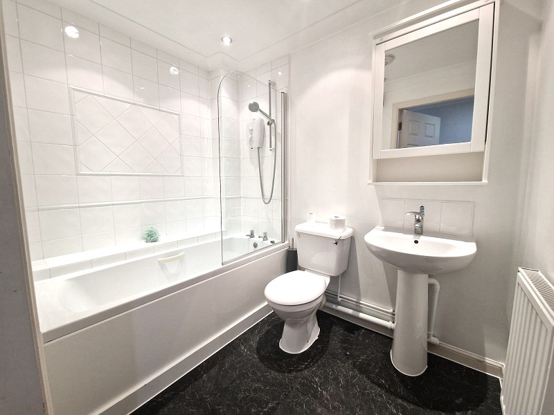 Leinster Court, New North Road, Hainault IG6 3EL