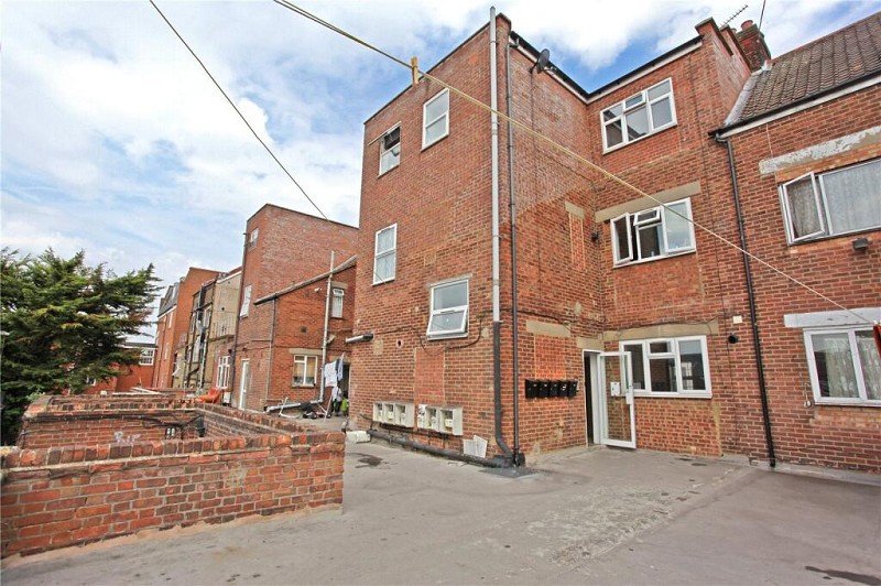 High Street, Barkingside, Ilford, Essex. IG6 2AR