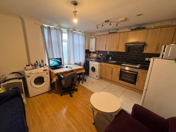 High Street, Barkingside, Ilford, Essex. IG6 2AR