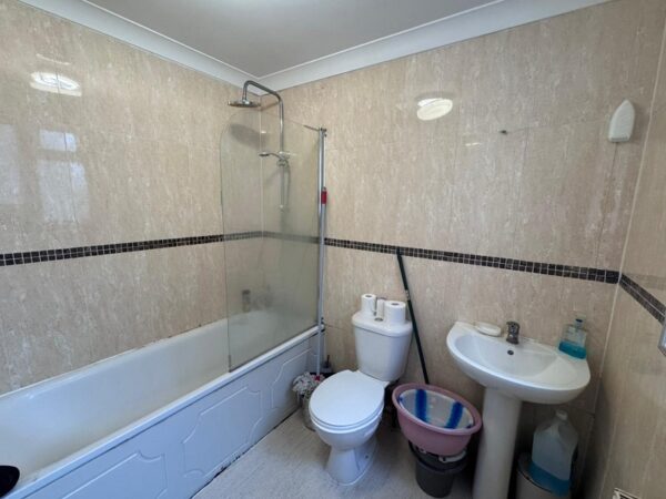 High Street, Barkingside, Ilford, Essex. IG6 2AR