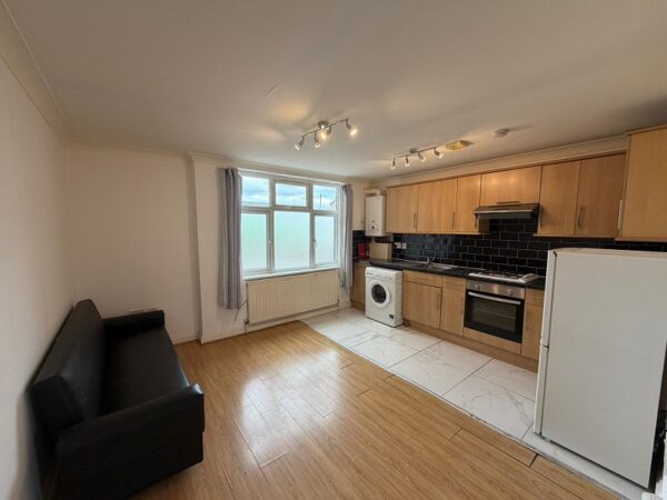 High Street, Barkingside, Ilford, Essex. IG6 2AR