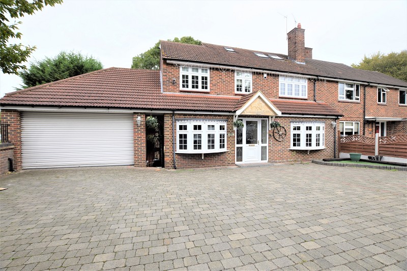 Priory Road, Romford, Essex. RM3 9AL