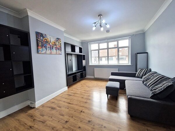 Somerville Road, Chadwell Heath. RM6 5AX