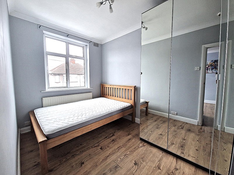 Somerville Road, Chadwell Heath. RM6 5AX