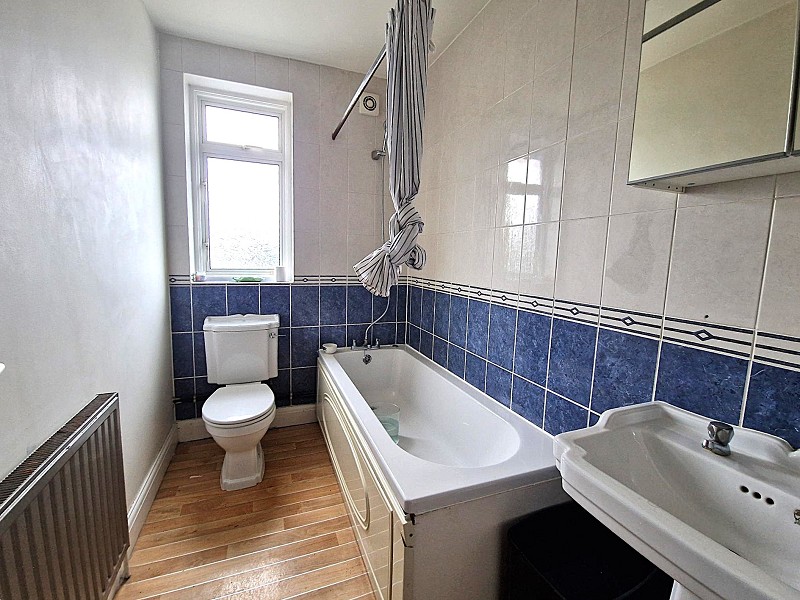 Somerville Road, Chadwell Heath. RM6 5AX