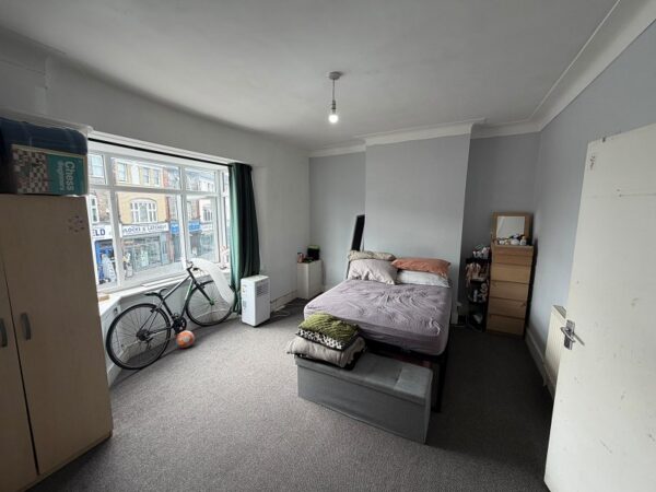 Lea Bridge Road, London, Greater London. E10 6AJ