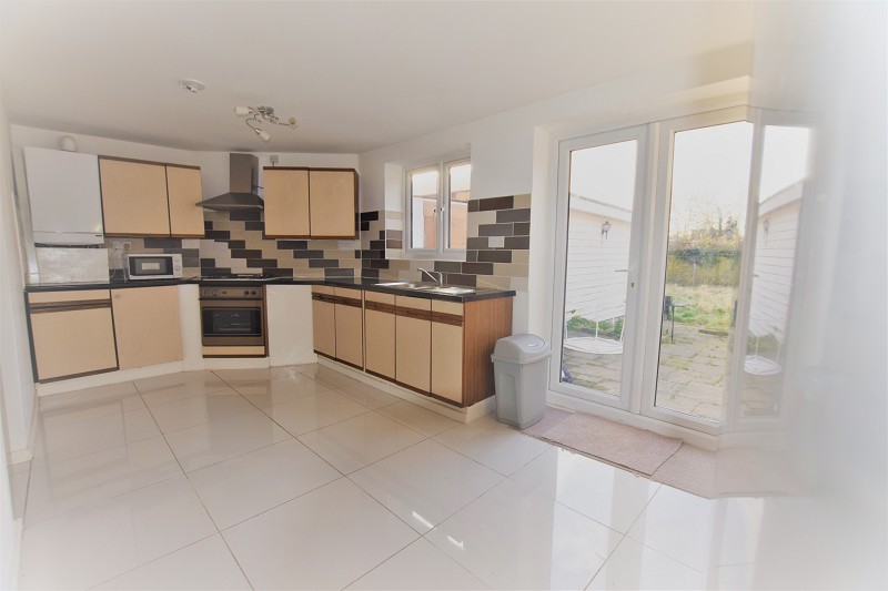 Freshwell Avenue, Chadwell Heath RM6 5DR