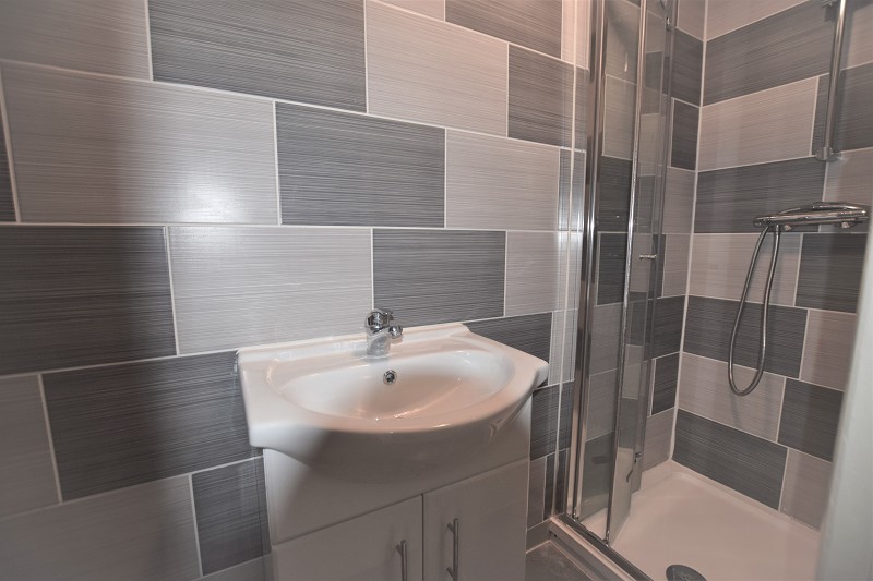 Freshwell Avenue, Chadwell Heath RM6 5DR