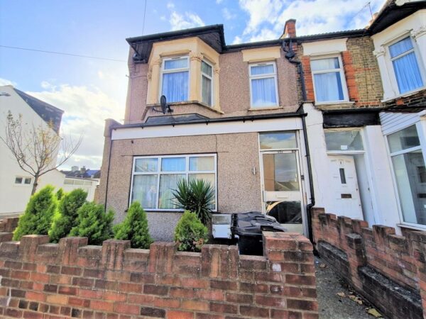 Lowbrook Road, Ilford IG1 2HD