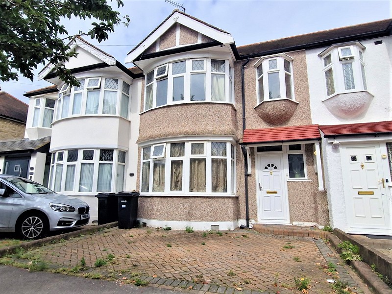 Fairlop Road, Barkingside. IG6 2EF