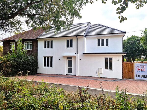 Manford Way, Chigwell, Essex. IG7 4JH
