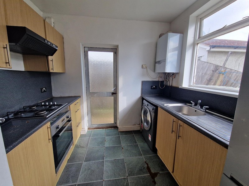 Buckhurst Way, Buckhurst Hill, Essex. IG9 6HP