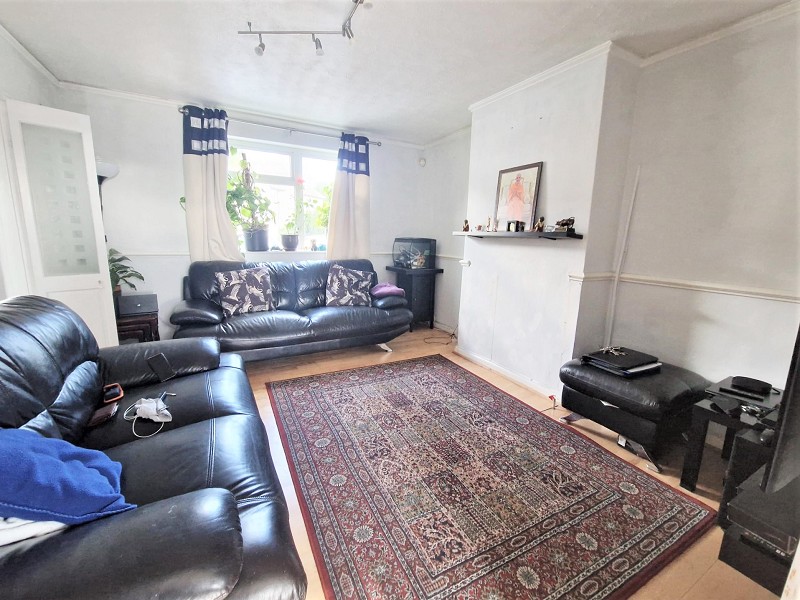 West Road, Chadwell Heath RM6 6YA