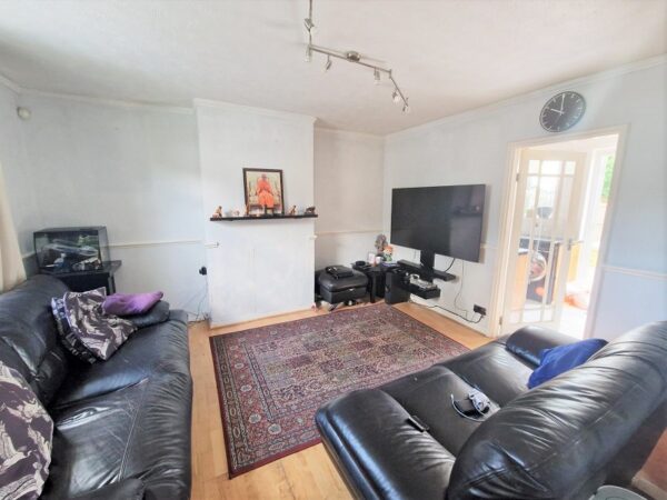 West Road, Chadwell Heath RM6 6YA