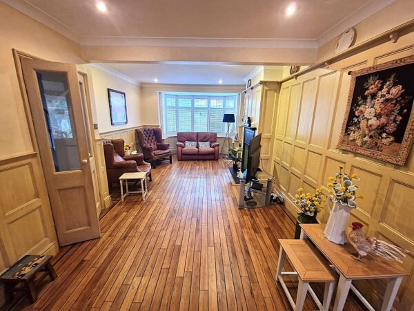 Meadowside Road, Corbets Tey, Upminster, Essex. RM14 3YT