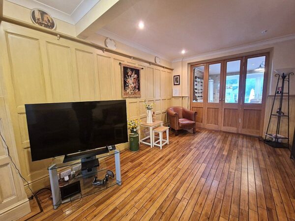 Meadowside Road, Corbets Tey, Upminster, Essex. RM14 3YT