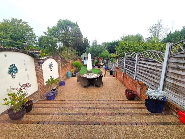 Meadowside Road, Corbets Tey, Upminster, Essex. RM14 3YT